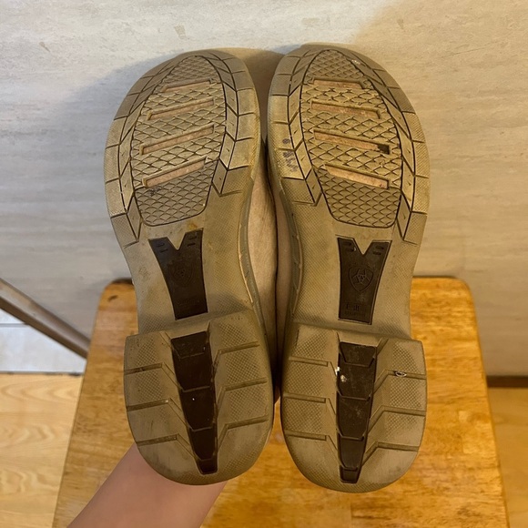 Ariat Leather Suede Slip-On Loafer Mules Cream Women's Size 6.5 Outdoor Western - Picture 7 of 10